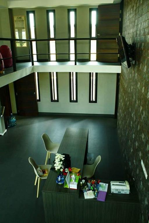Siwa House Hotel Nong Prue Екстериор снимка